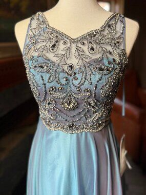 NWT Colette by Mon Cheri CL21865 Light Blue Lace Open Back Gown Sz 0